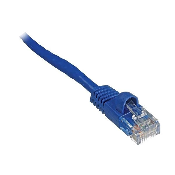 Comprehensive® 7' Cat5e RJ45/RJ45 Snagless Patch Cable; Blue