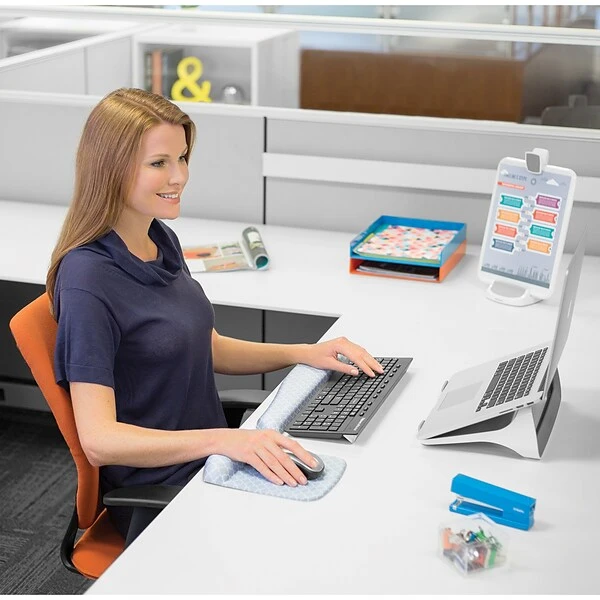 Fellowes PlushTouch Gel Wrist Rest, Gray Lattice (9549801) - Image 2